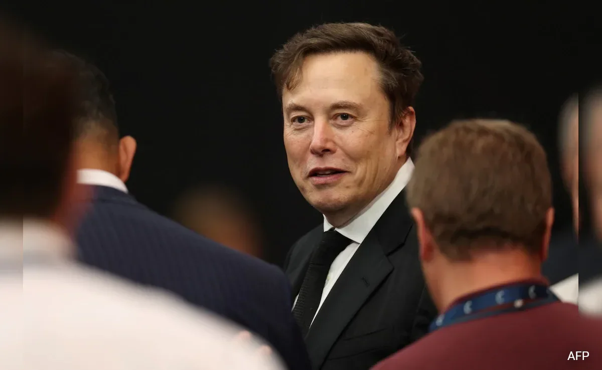 Musk, X'te İçerik Üreticisi Ödeme Planını Askıya Aldı