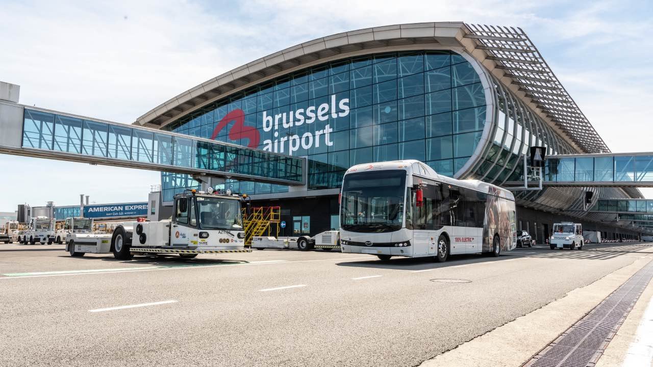 Brüksel Havalimanı Alarmda
