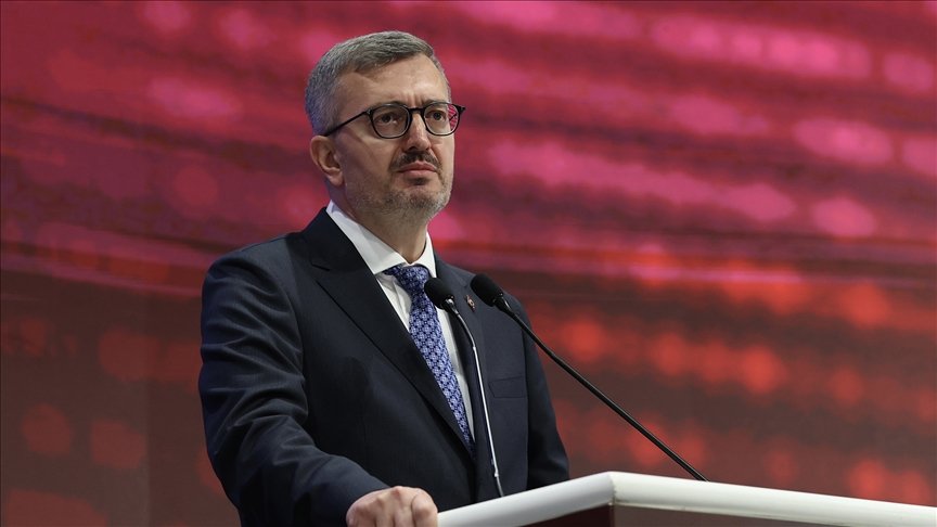 Meclis’te "Yemin" Sabotajı: Duran’dan Sert Demokrasi Resti!