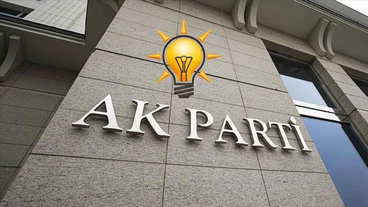 Meclis’te Dikkat Çeken Geçiş: 3 Milletvekili AK Parti’ye Katılıyor