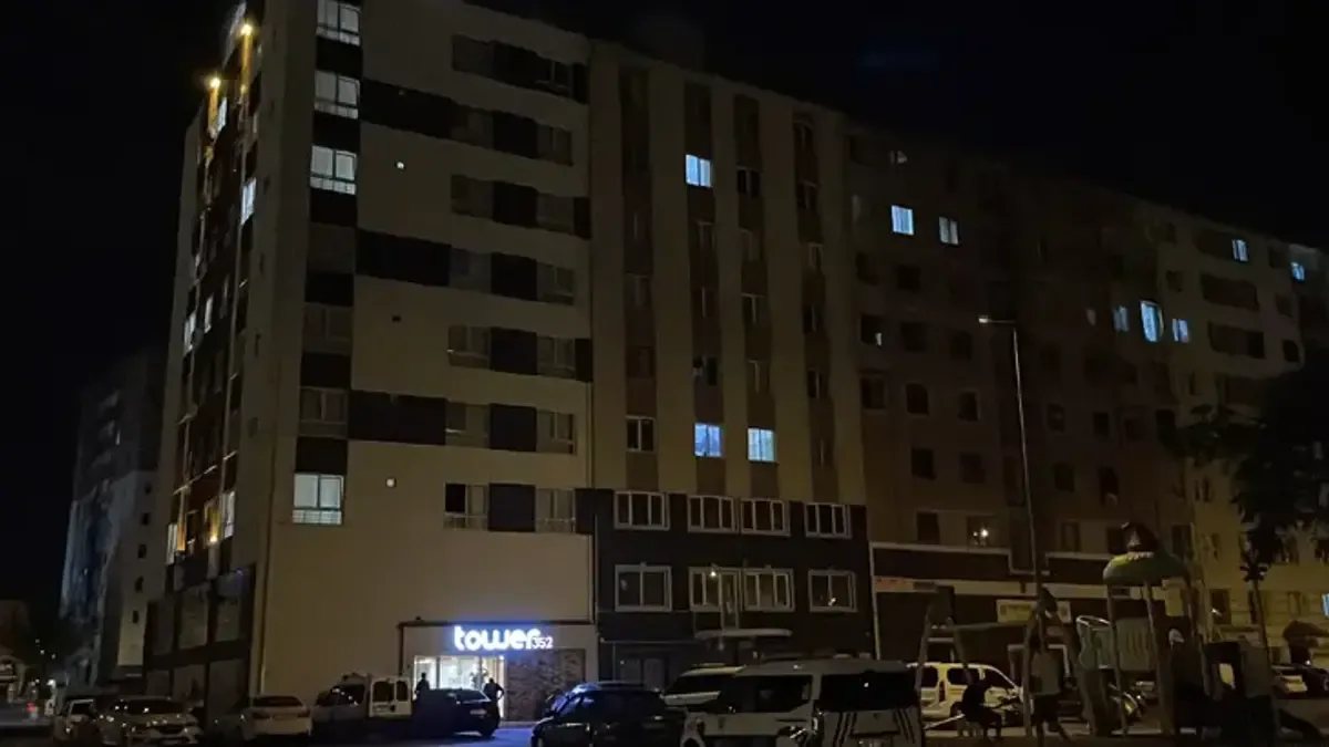 Kayseri'de rezidansta rahatsızlanan kişi hayatını kaybetti