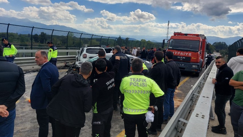 Sakarya’da jandarma aracıyla otomobil çarpıştı: 2 şehit