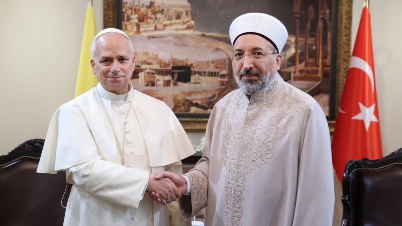 Papa 14. Leo, Diyanet İşleri Başkanı Safi Arpaguş’u Ziyaret Etti