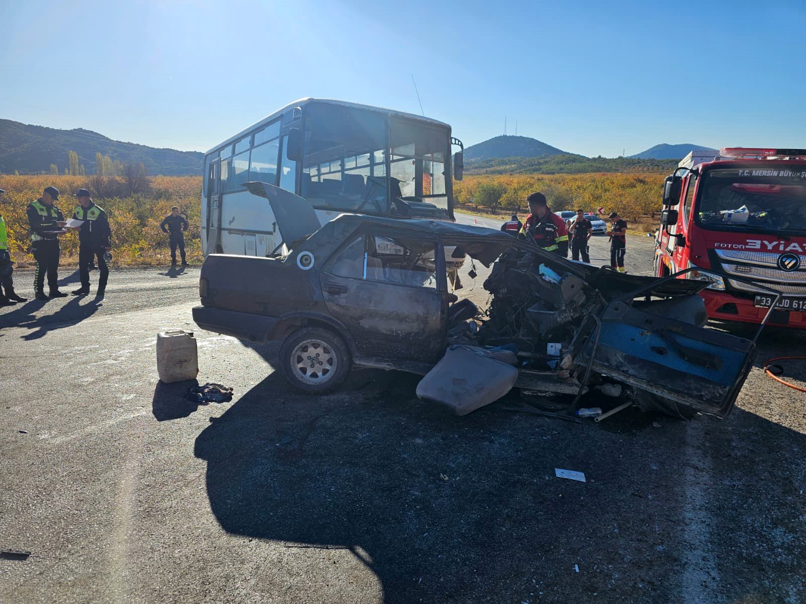 Mersin'de Feci Kaza: 3 Ölü, 12 Yaralı