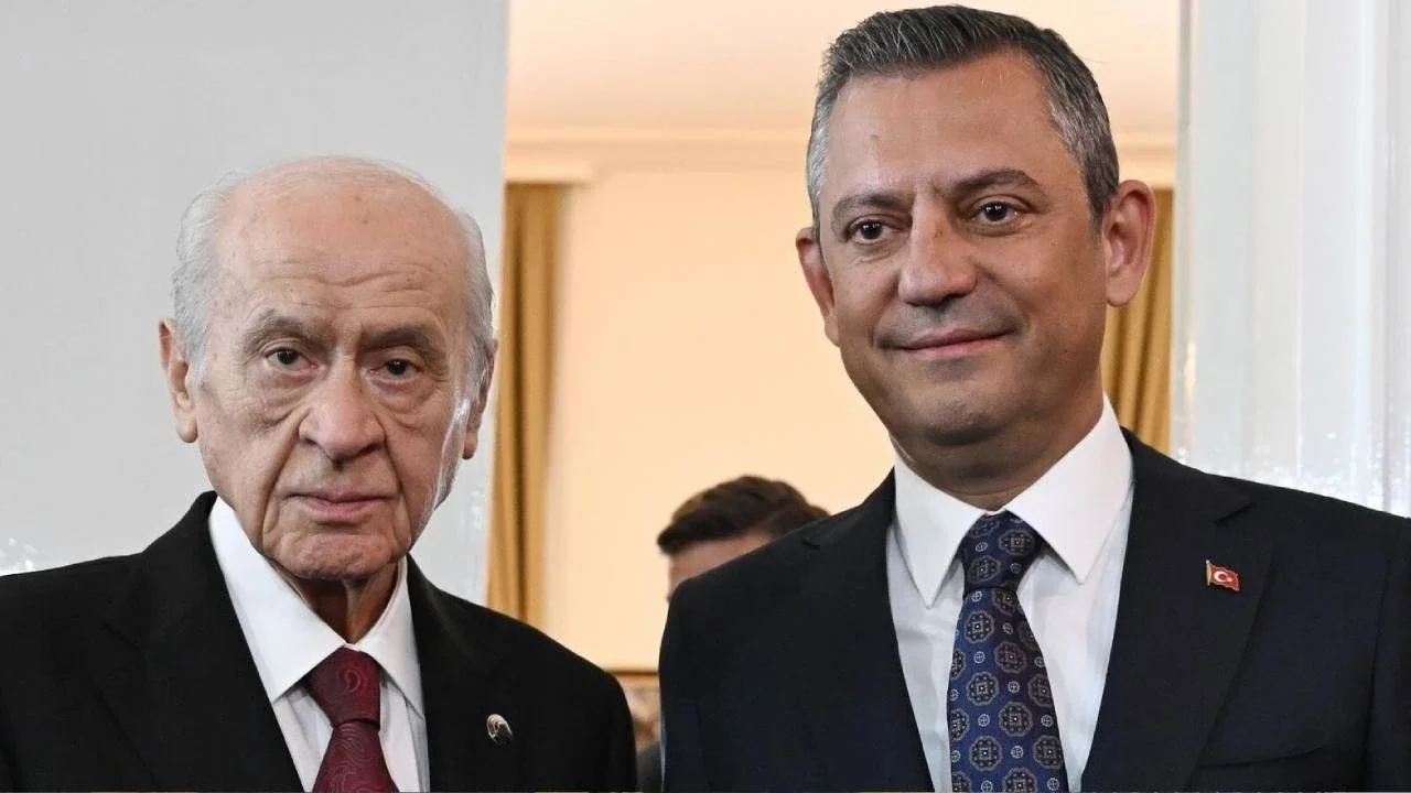 Devlet Bahçeli'den Özgür Özel'e Sürpriz Teşekkür Telefonu