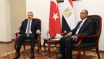 İran Devrim Muhafızları: Hürmüz Boğazı kapalı