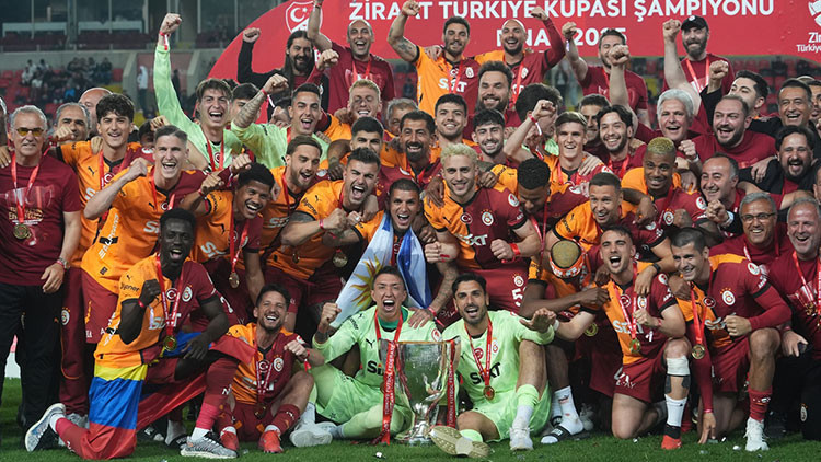 Okan Buruk Tarih Yazıyor: Fatih Terim’in Rekoruna Bir Adım Daha