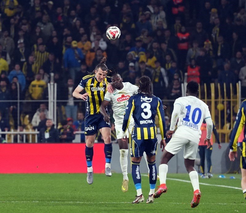 Fenerbahçe’nin Uzatma Kabusu: Çaykur Rizespor ile 2-2 Berabere